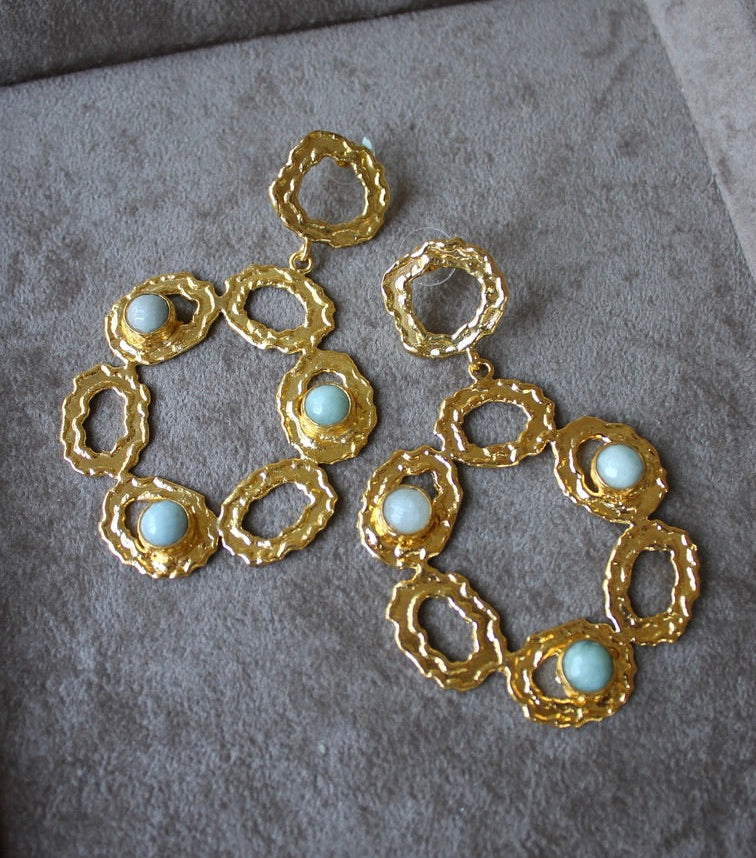 Hoops