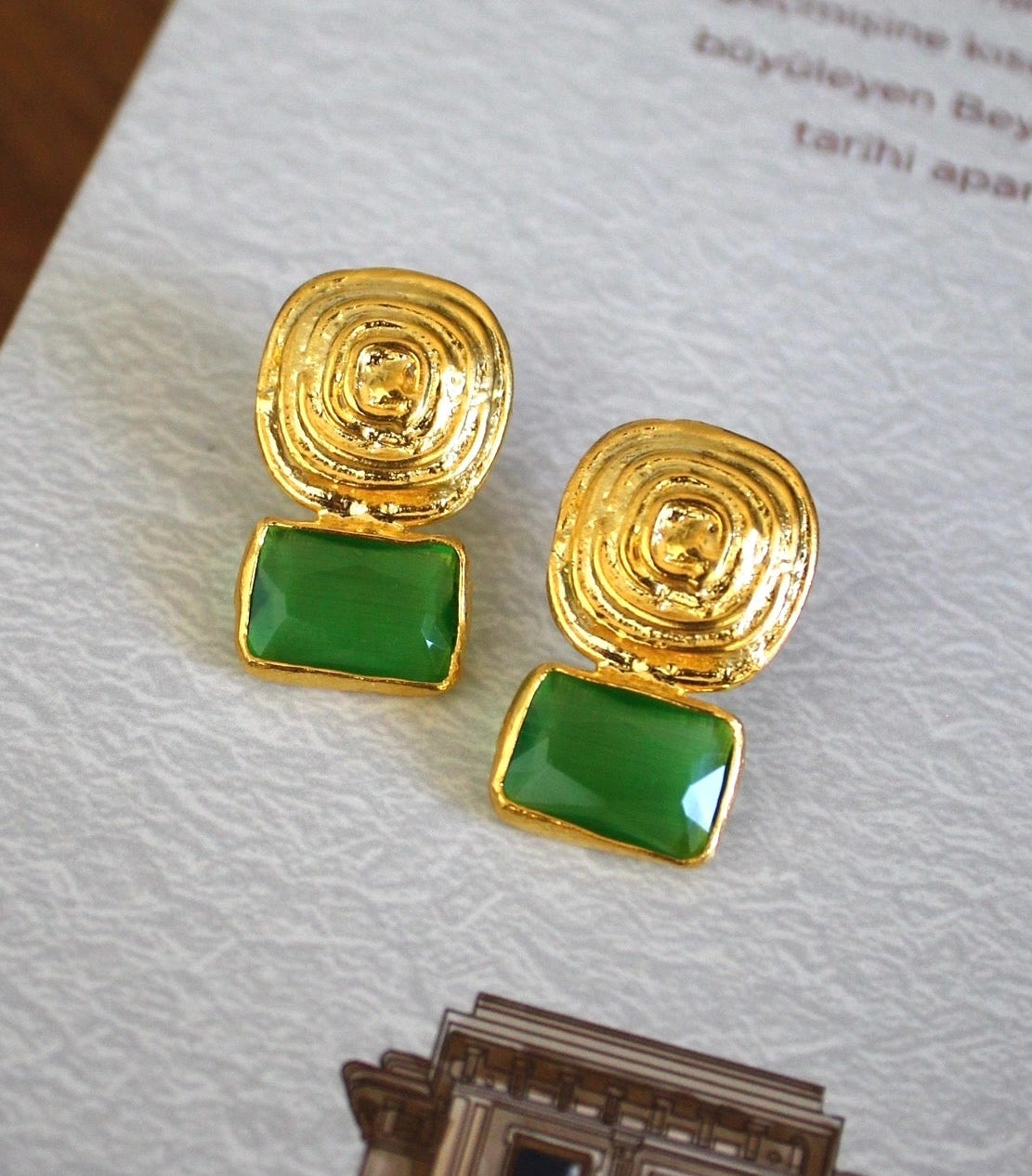 Cat's eye quartz green